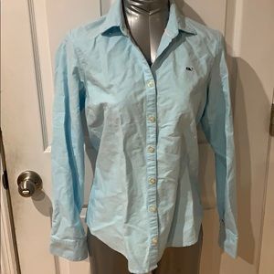 Vineyard Vines blue button down top